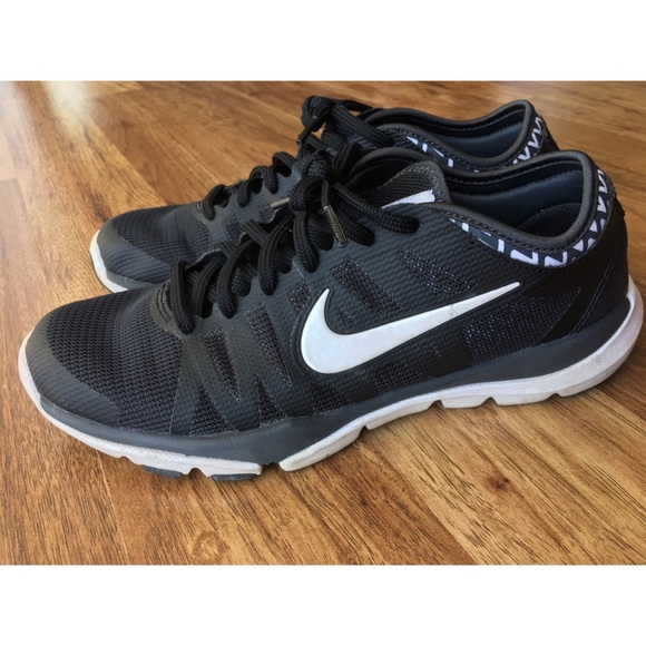 Nike Shoes - Nike Flex Supreme TR3